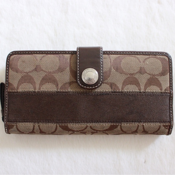 Coach Signature Zoe Hobo Bag Bundle - Picture 10 of 16